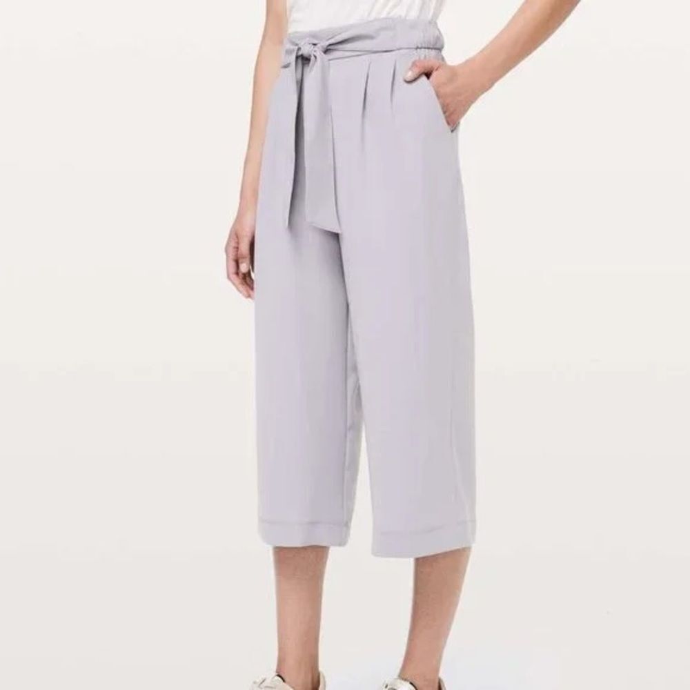 lululemon athletica Light Gray Cropped Pants